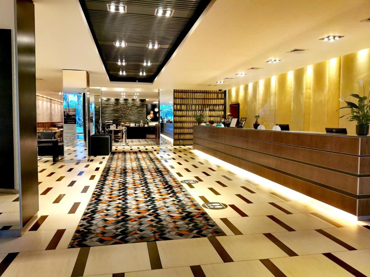 Southern Sun Newlands Cape Town Exterior photo