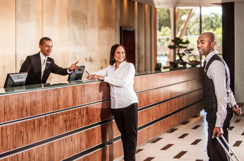 Southern Sun Newlands Cape Town Exterior photo